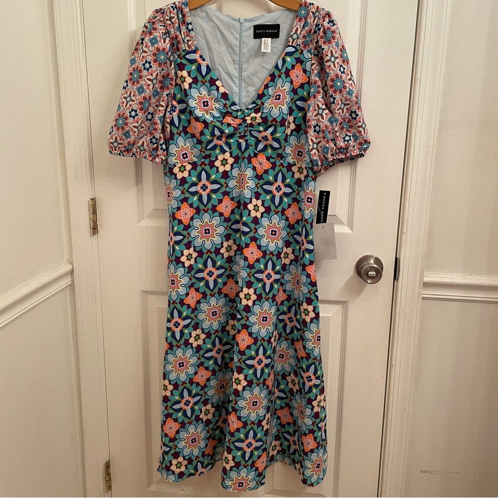Donna Morgan V Neck Floral Midi Puff Sleeve Sky Blue Dress size 10 NEW with TAGS